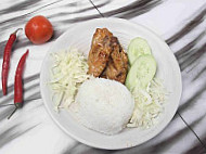 Nasi Ayam Bakar (bukit Cherakah) food