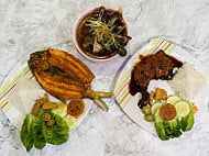 Warung Pak Atan food