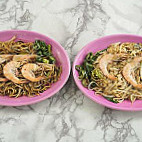 Sazslyn Char Kue Teow food
