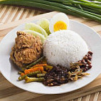 Nasi Lemak Pot Makan food