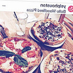 Bollo Woodfired Pizza food