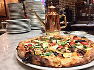 Pizzo's Pizzeria And Wine food