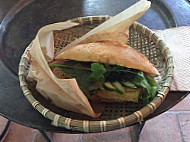 Banh mi Stable outside