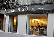 El Criollo Coffee Store inside