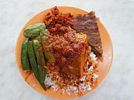 Nasi Lemak Arifsha Food Corner food