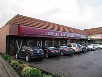 Venetis Restaurant outside