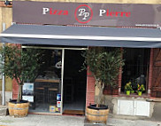 Pizza Pierre inside