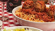 Buca Di Beppo Italian food