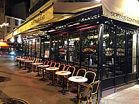 La Place Cafe inside