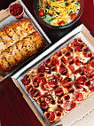 Jet's Pizza food