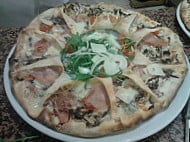 Il Salvatore Pizzeria food