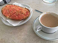 Cafeteria San Ciriaco food