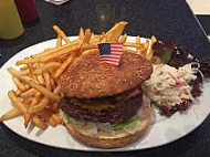 Jaroon's American Diner food