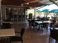 Café Las Caracolas inside