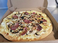 La Casa Pizza food