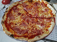 Trattoria Pizzería Da Enzo Forno A Legna food