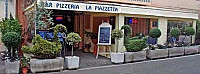 La Piazzetta outside