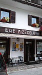 Pizzeria Al Ciclamino Scarzanella Romano inside