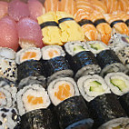Select Sushi Narbonne food