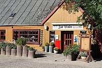 Zur Linde Gaststätten, Restaurants outside
