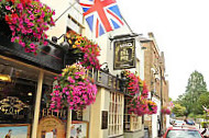 The Eel Pie Pub outside