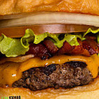 Burger Me! food