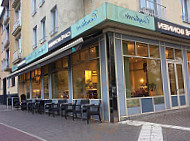 Cafe Bonnen food