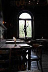 Gutzeit Cafe & Steakbar im Burghof inside
