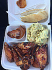 Walker's Bbq food