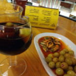 Bodega Murcarols food