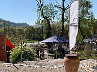 Schlosslas BISTRO & Biergarten inside