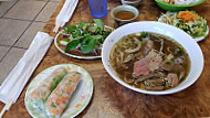 Pho Hong food