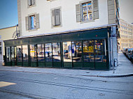 Cafe des Forces Motrices inside