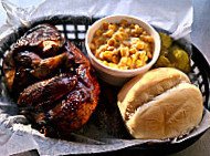 Woodyard -b-que food