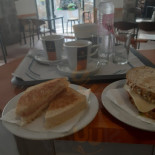 Cafetería Víctor Nourriture