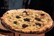 Gigi Pizzeria food