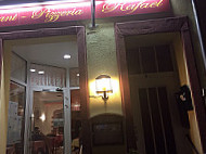 Pizzeria Rafael inside