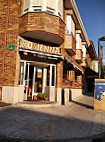 Pizzeria Rosienna outside