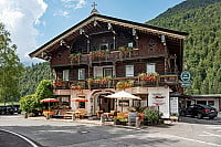 Landgasthof Mauth outside