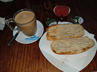 El Buen Cafe food