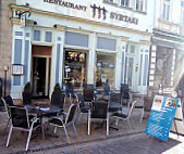 Syrtaki Greek Restaurant inside