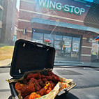 Wingstop inside