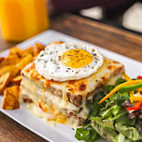 Eish W Gebna عيش وجبنة Comida