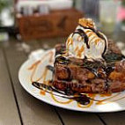 Eish W Gebna عيش وجبنة Comida