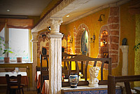 Taverna Syrtaki inside