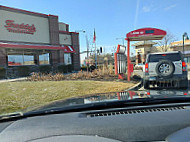 Freddy's Frozen Custard Steakburgers outside