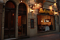 Las Cortaderas Restaurant inside