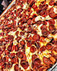 Mountain Mike's Pizza food