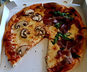 Pizza Berri food