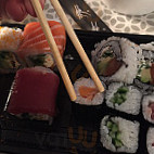 Sushi Boutik Solferino food